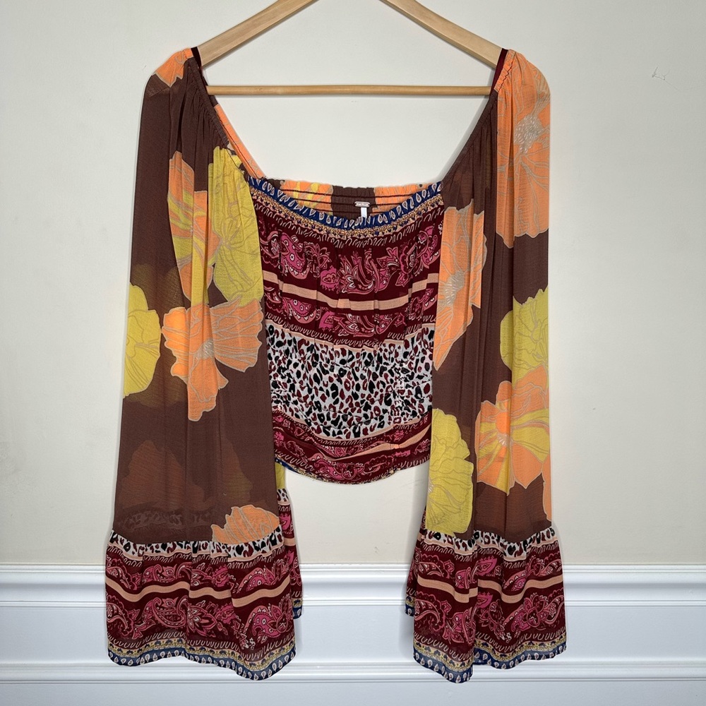 Free People bohemian off shoulder top. Size L